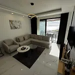 Long Panorama *