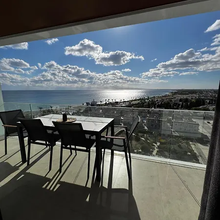 Long Panorama Apartment Trikomo