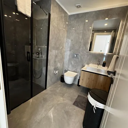 Long Panorama Apartment