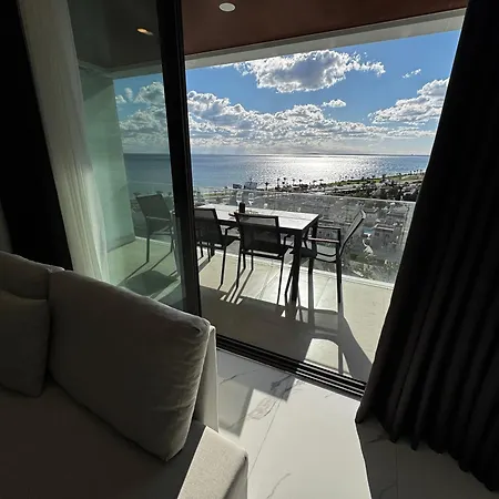 Long Panorama * Trikomo