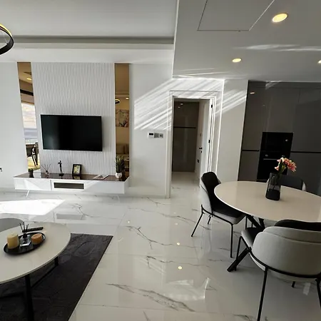 Long Panorama * Trikomo